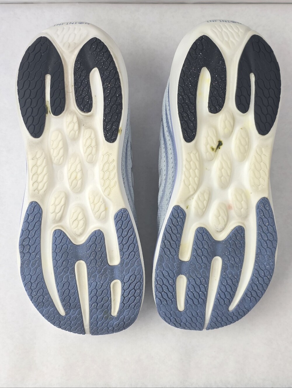 New Balance 1080 V15 - Picture 6 of 7